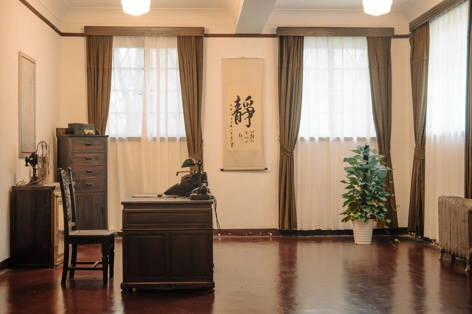 捷克外長盼對中關係正常化並保持警惕 捷克外長盼對中關係正常化並保持警惕